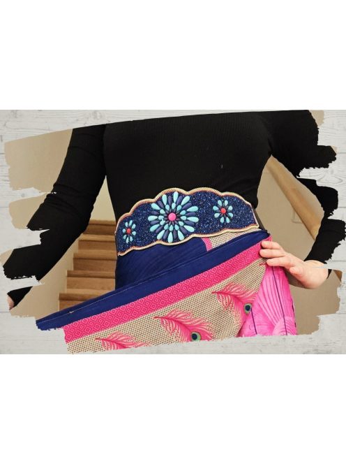 Kék-türkiz virágos